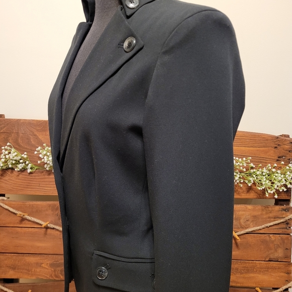 Black blazer with Button details - Picture 4 of 4
